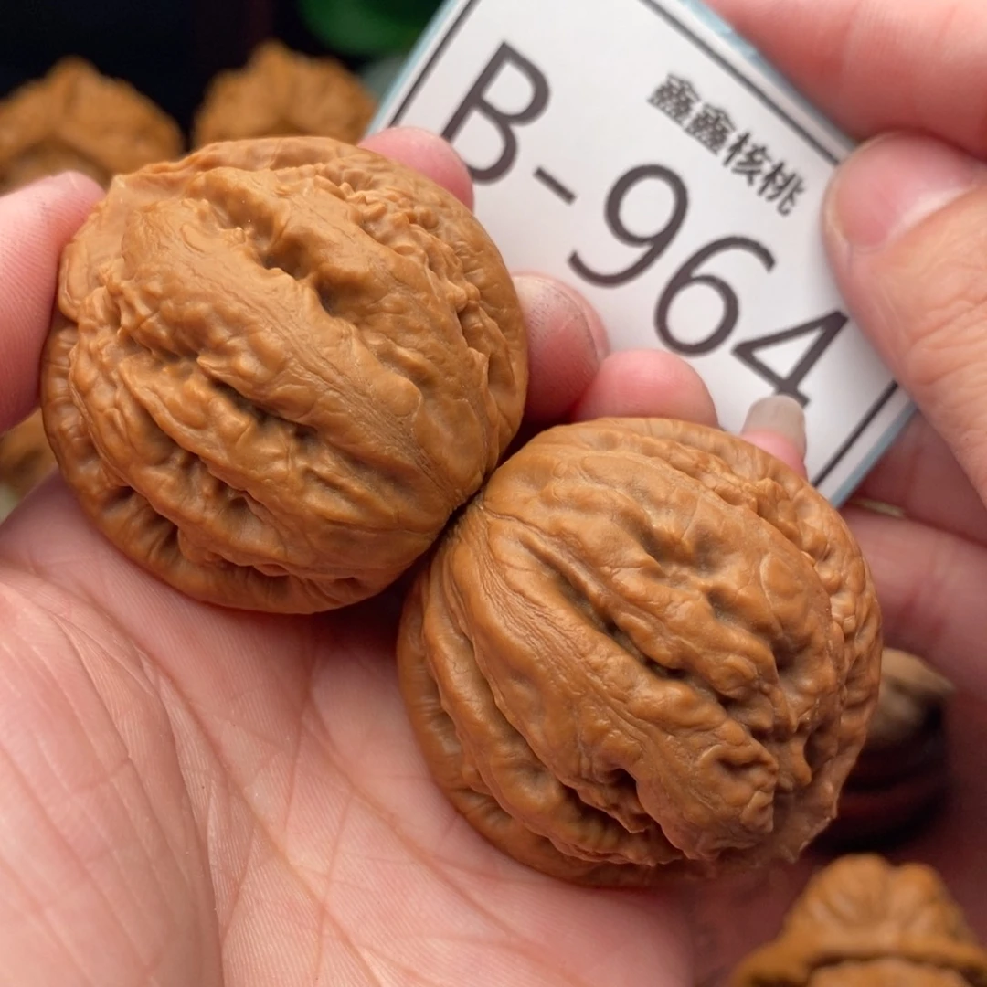 文玩核桃把件霸王龙40