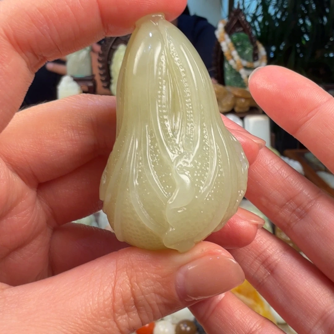 八***生和田玉未镶嵌颈饰