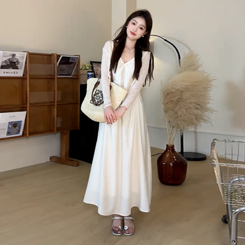 气质白色吊带连衣裙女早春夏2025搭配一整套开衫法式长裙子9539