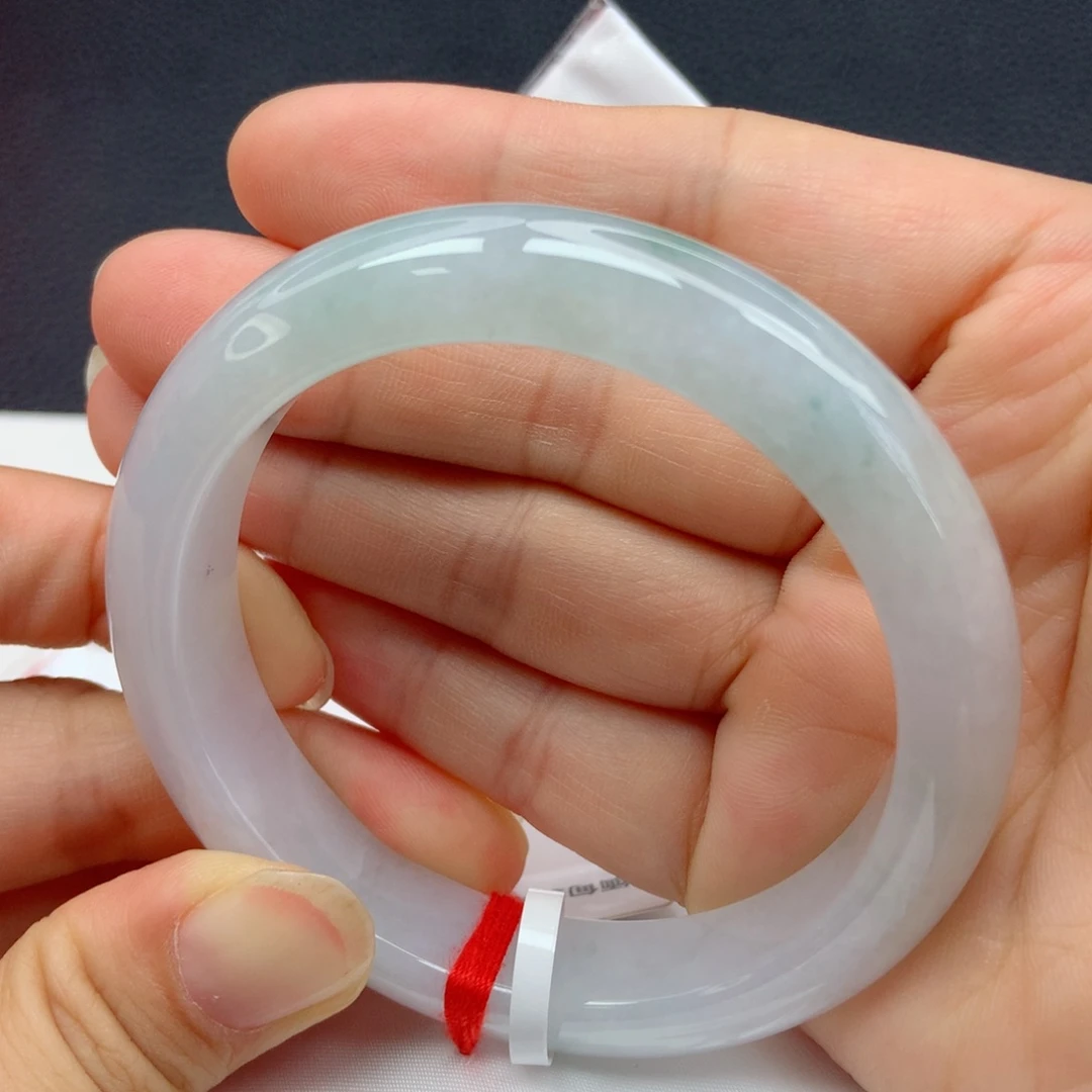 翡翠手镯未镶嵌57圈