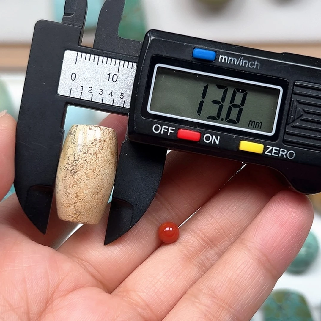 南红玛瑙未镶嵌珠宝奇石