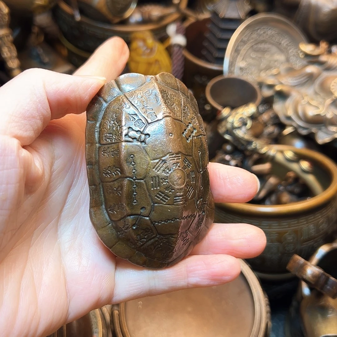 精美铜器工艺品等