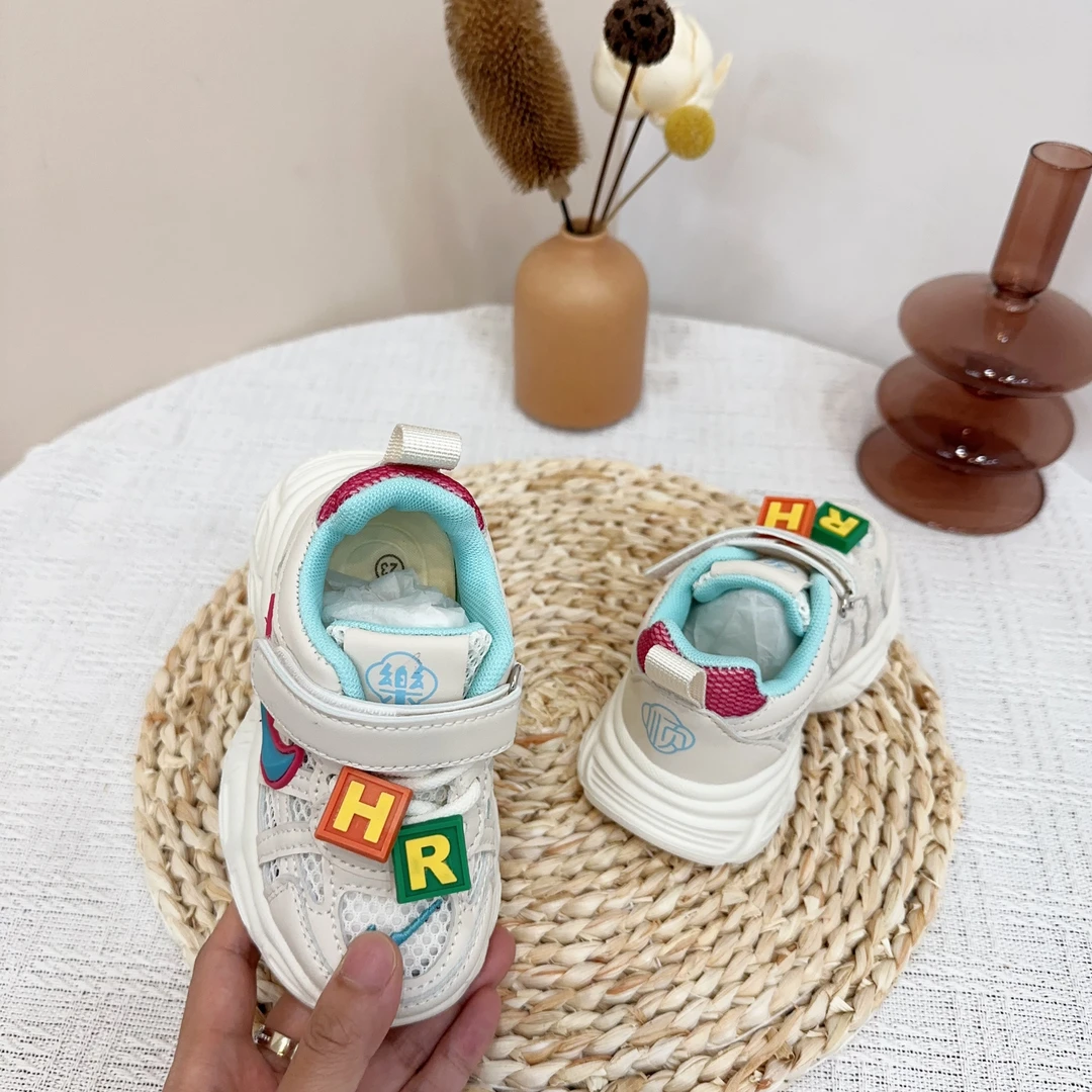 儿童2025夏季新款软底防滑运动鞋单网透气男女童老爹鞋1998