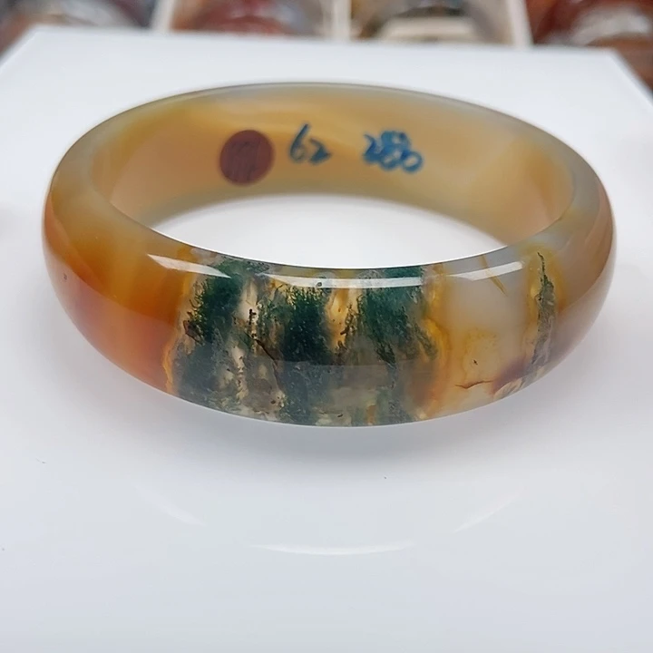 手镯玛瑙/玉髓未镶嵌昆*