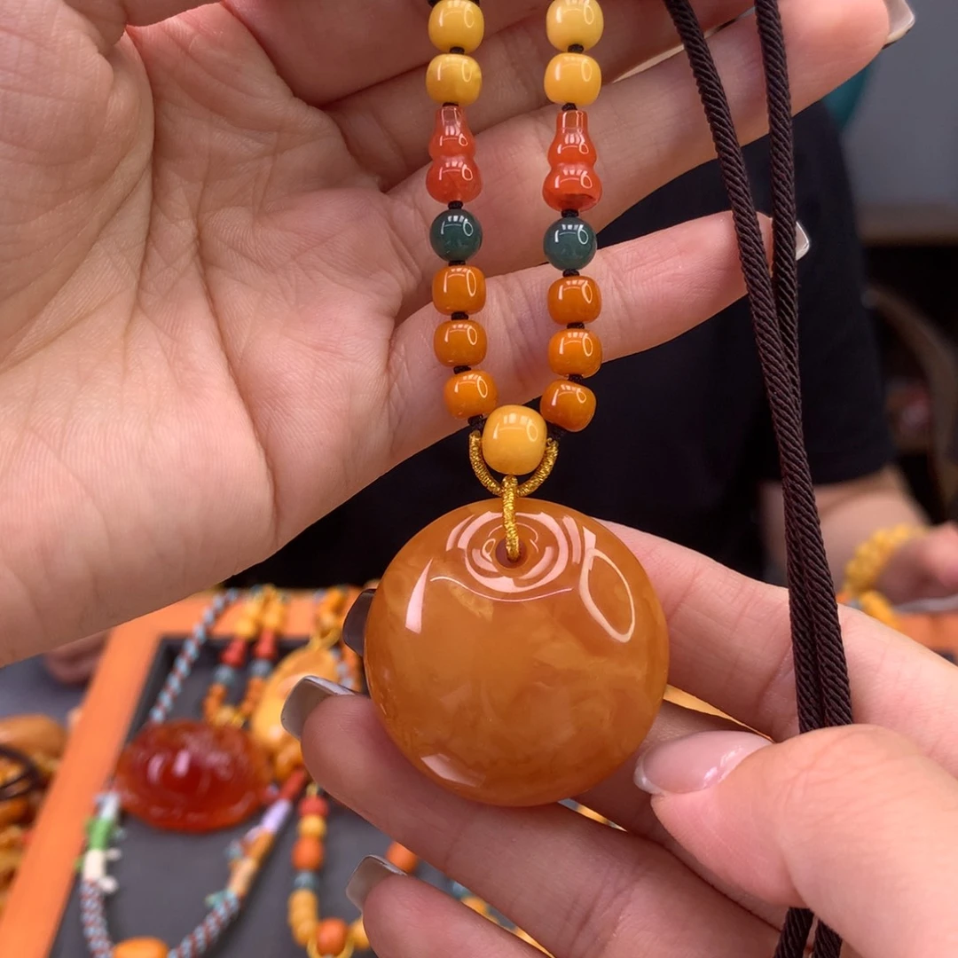 未镶嵌颈饰蜜蜡天然