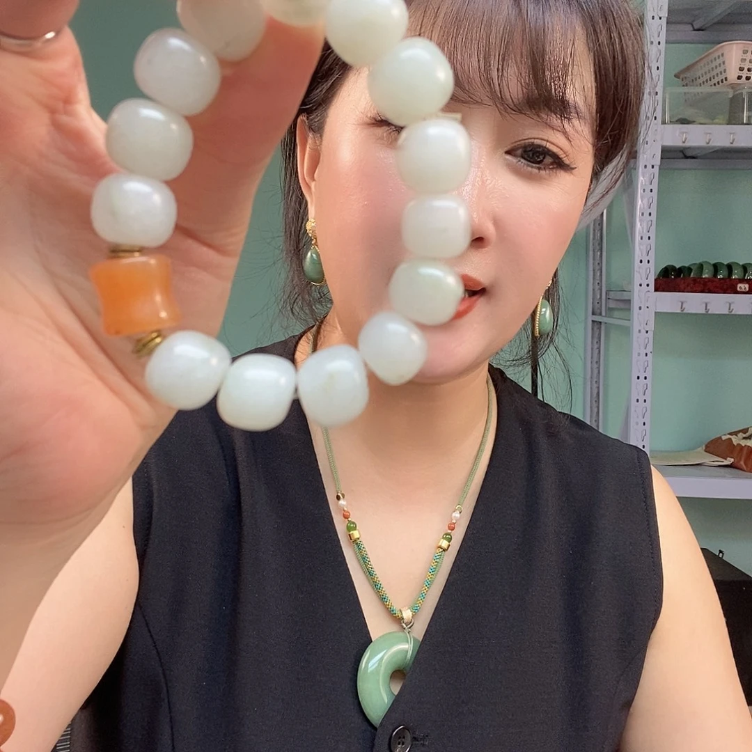 未镶嵌手镯石英质玉