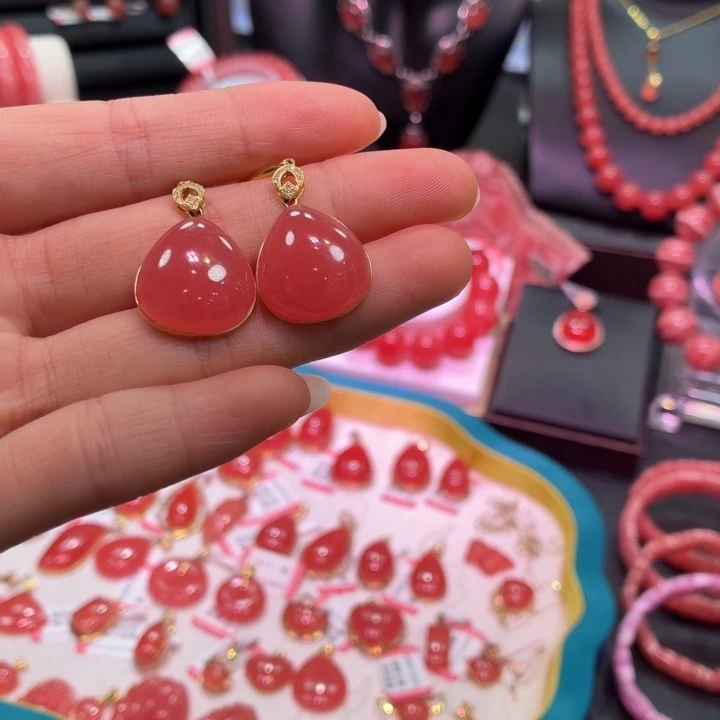 菱锰矿（红纹石）18K金镶嵌耳钉