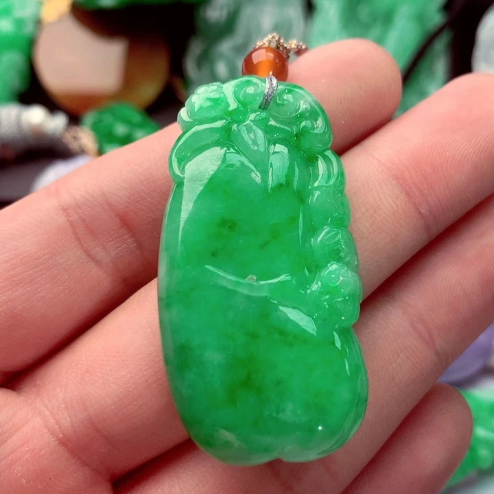 吊坠(不含链)未镶嵌翡翠