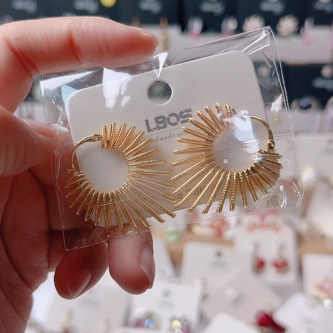 锆石纯铜合金耳环的