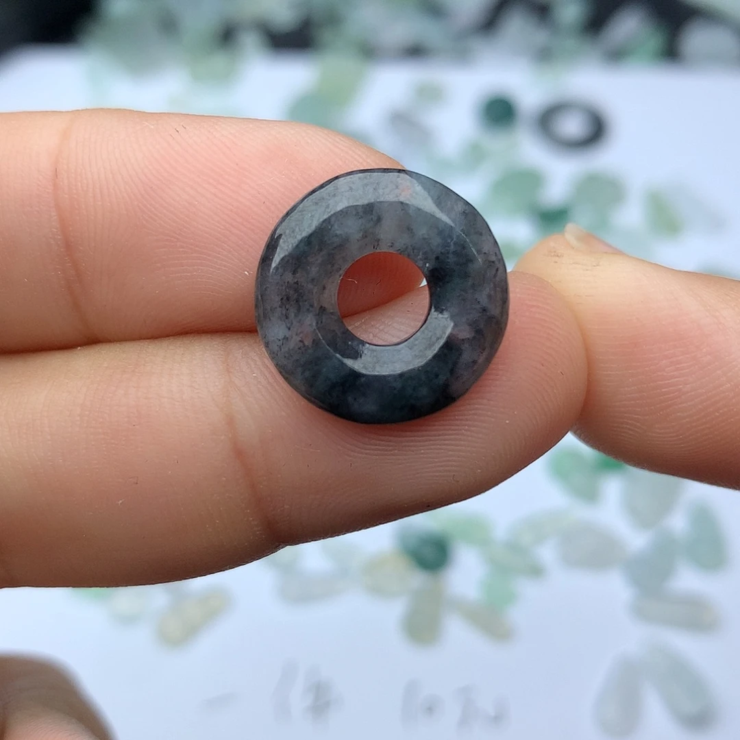 翡翠未镶嵌颈饰翡翠翡翠