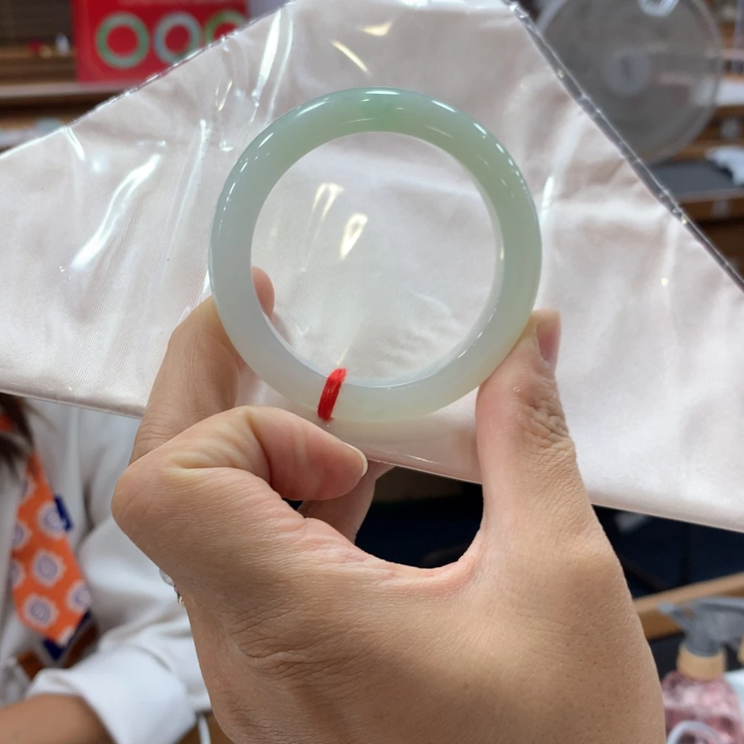 花***淼翡翠未镶嵌手镯买断