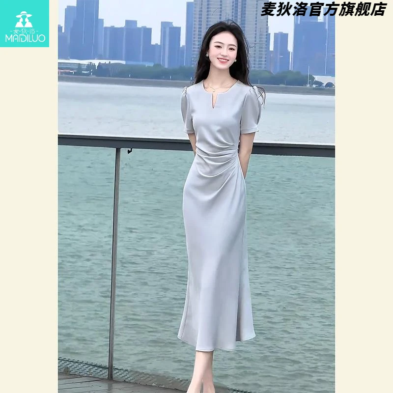 法式气质女神范高端精致端庄大气上流社会蓝色醋酸缎面连衣裙春季