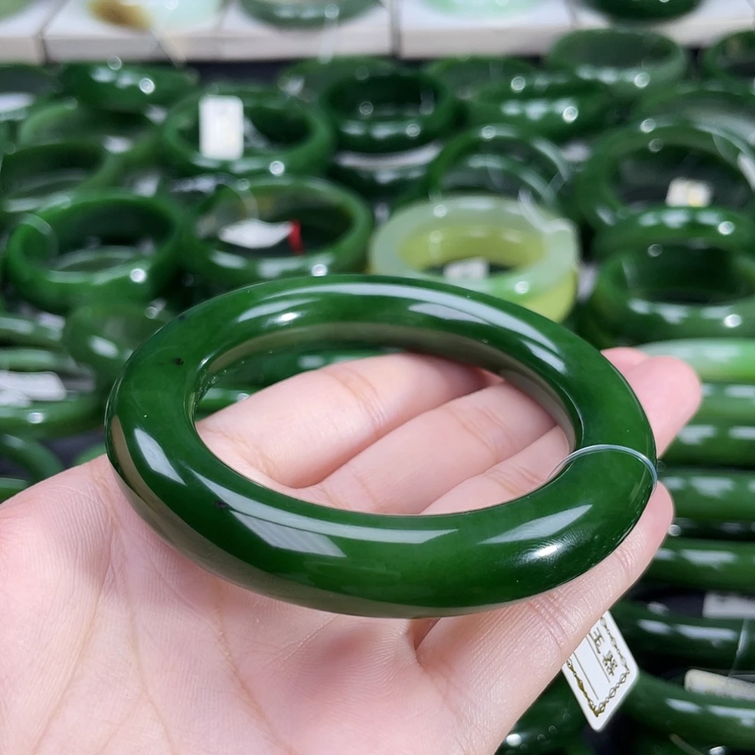 和田玉（碧玉）手镯未镶嵌