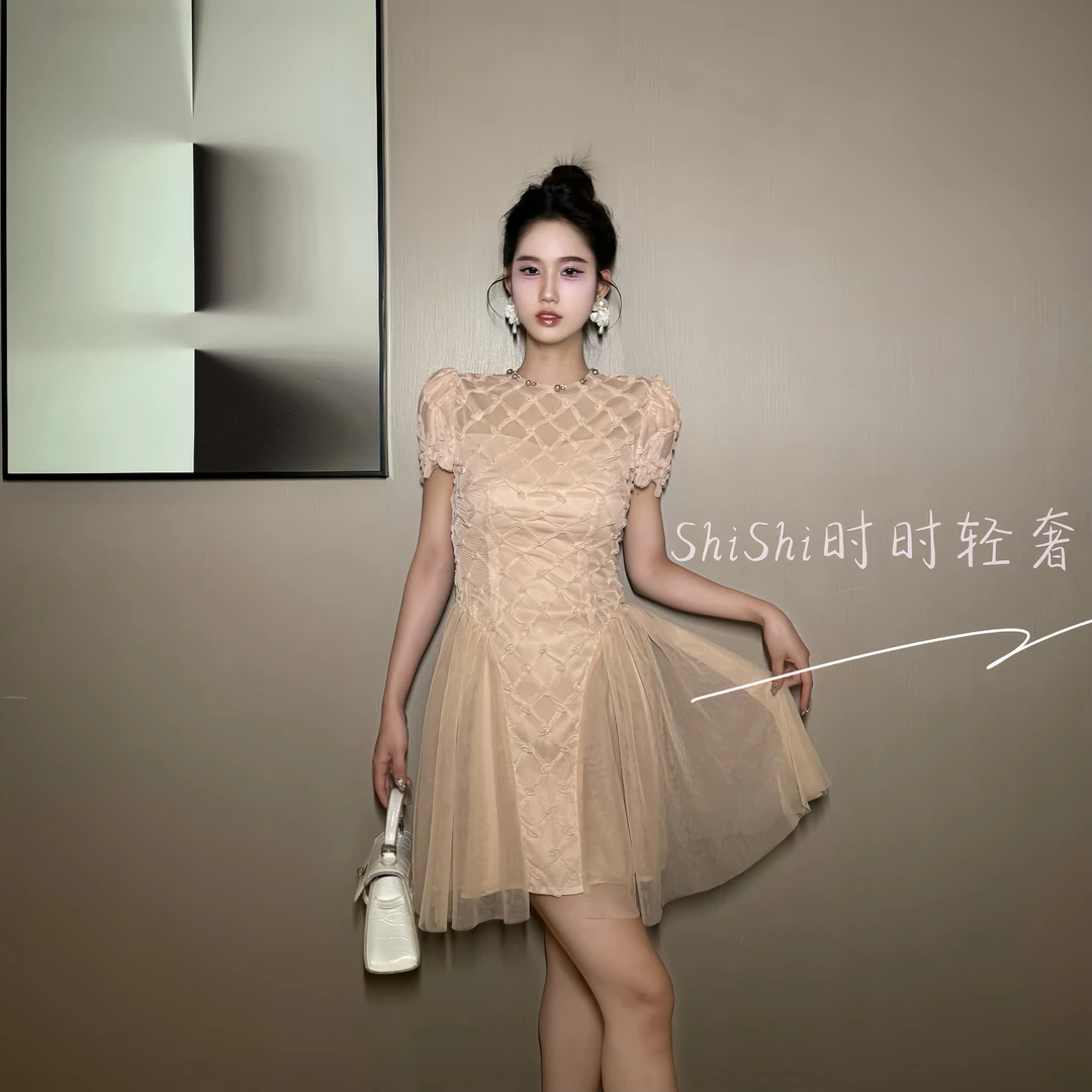 【时时原创】气质减龄时尚少女设计感名媛轻奢收腰复古连衣裙15433