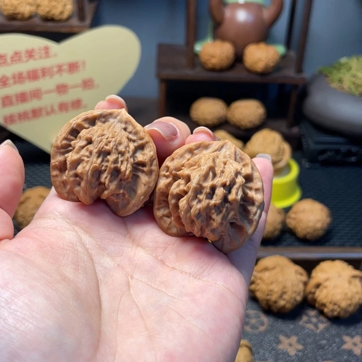 桃核把件三棱36尺闪15