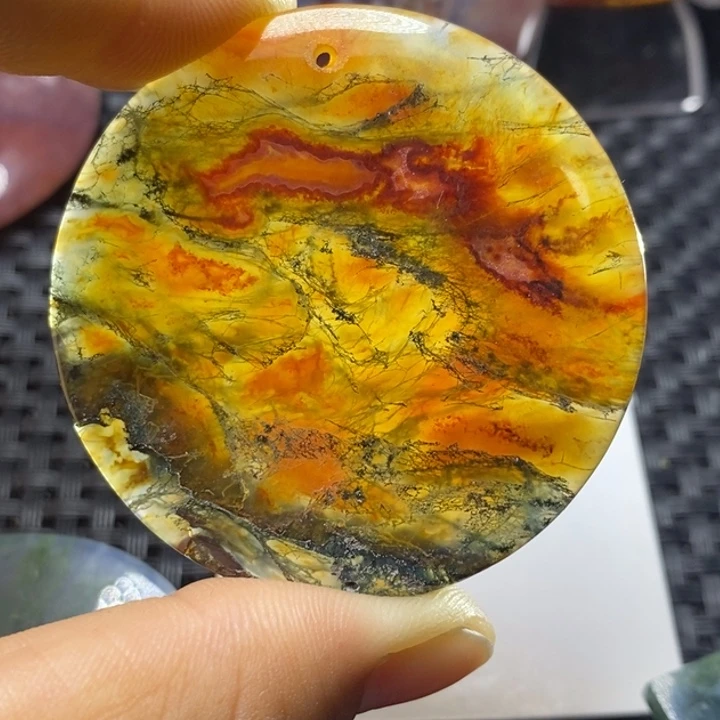 玛瑙/玉髓颈饰未镶嵌红**7