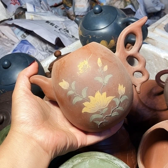 手工制作宜兴紫砂壶