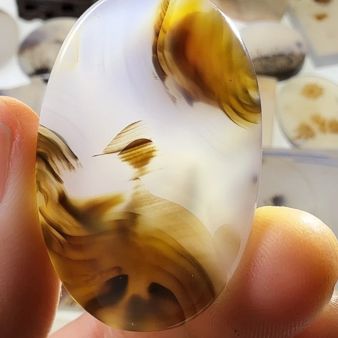 玛瑙/玉髓未镶嵌珠宝半成品