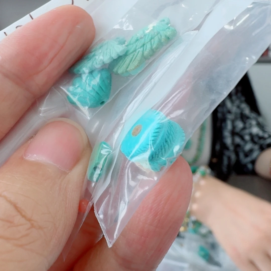 未镶嵌绿松石珠宝奇石