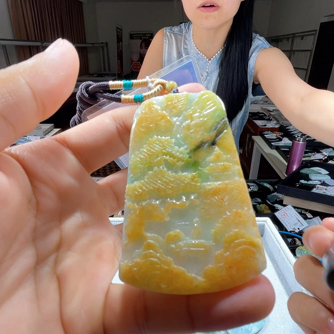 颈饰未镶嵌翡翠一