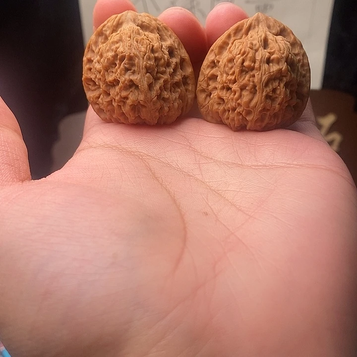 文玩核桃吊坠南疆石