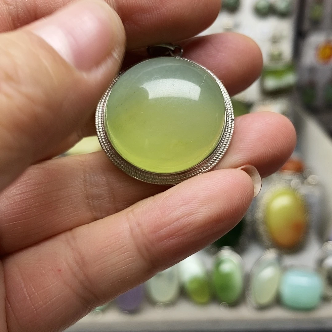 蛇纹石玉银S925镶嵌吊坠