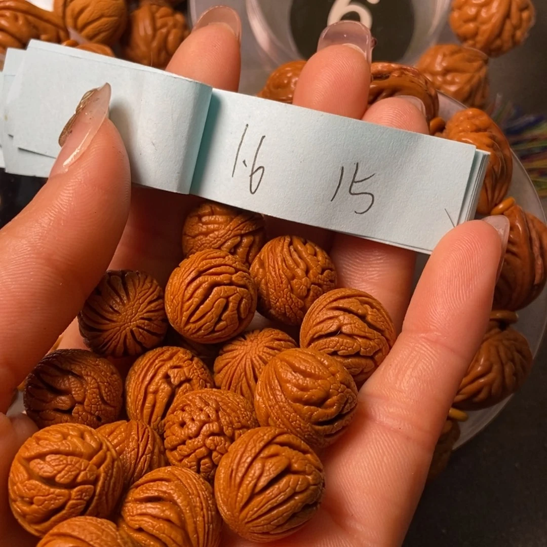 吊坠桃核陕西秦岭山桃核