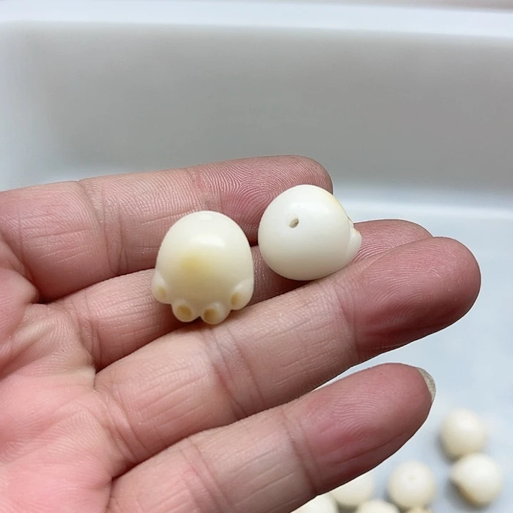白玉菩提吊坠精品19猫爪2颗