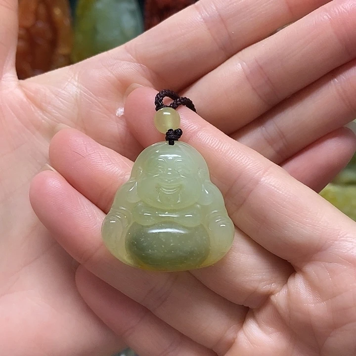 岫玉未镶嵌吊坠(赠链)