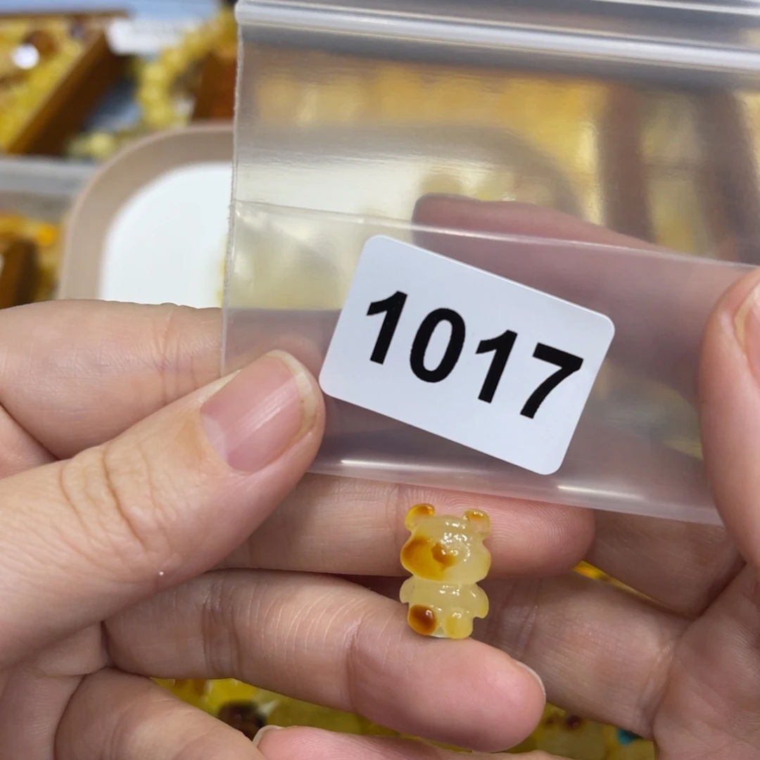 琥珀珠宝奇石未镶嵌