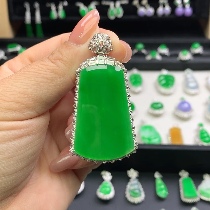 翡翠18K金镶嵌吊坠(不含链)