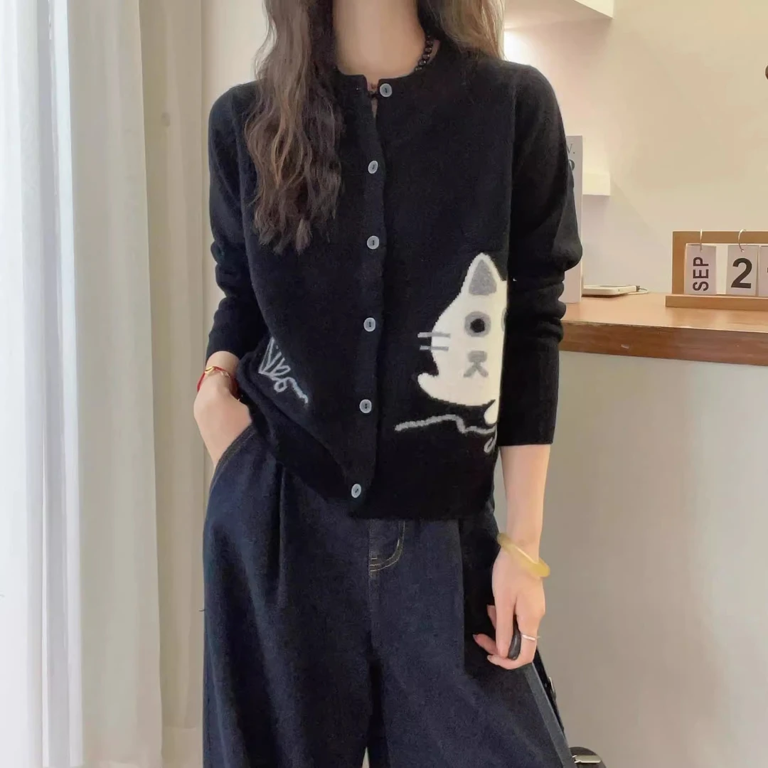 2025春秋季设计感时尚气质毛衣外套可爱卡通刺绣长袖圆领针织开衫