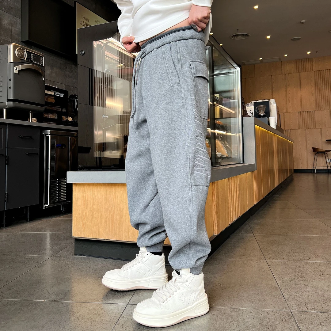 DB 冬季新款加厚加绒潮牌刺绣字母束脚休闲裤男百搭显瘦-26002