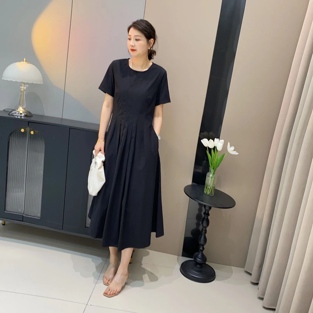 【处理】短袖设计感压褶连衣裙057
