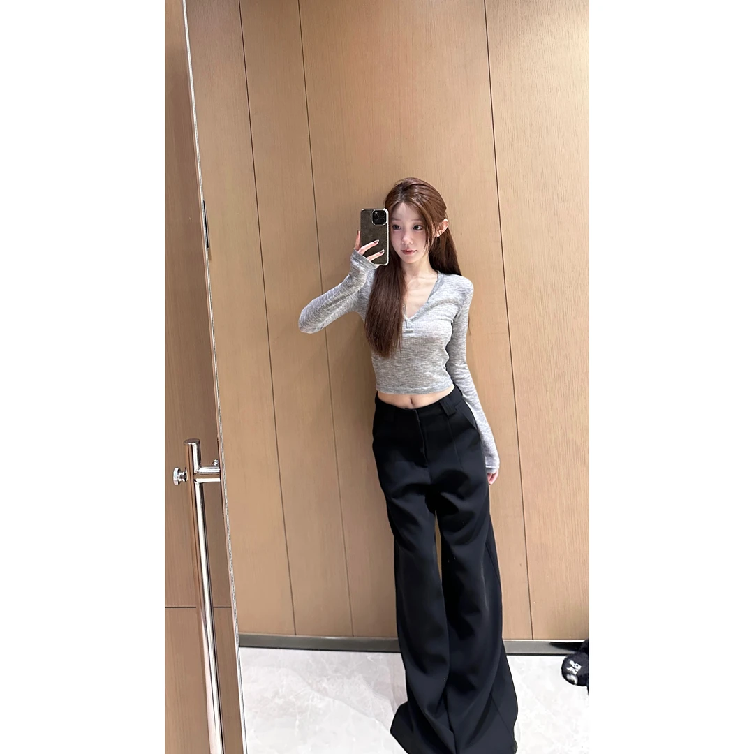 IS LULU | v领修身设计感上衣辣妹时尚长袖上衣