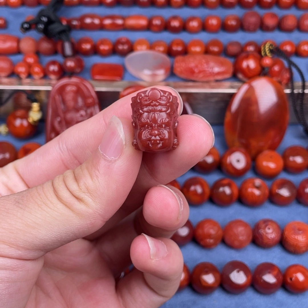 南红玛瑙未镶嵌其他18mm瓦西玫锦原矿黄财神