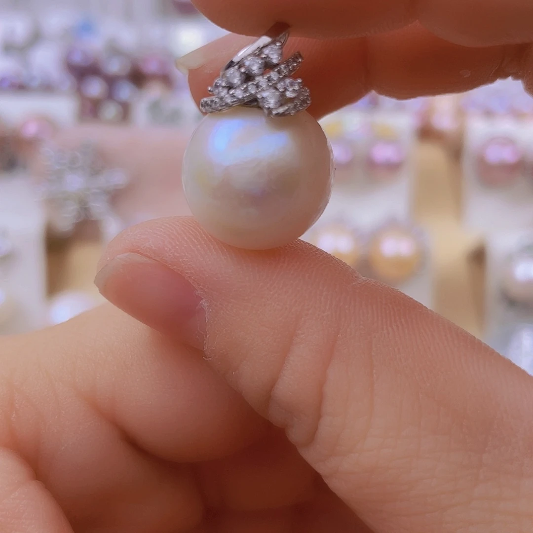 淡水珍珠吊坠(赠链)银S925镶嵌