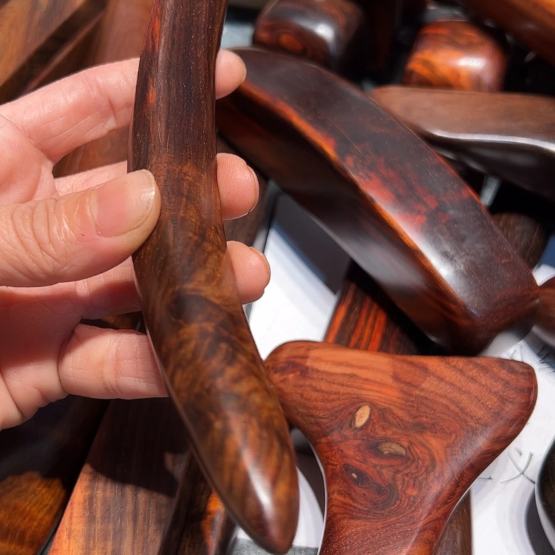 交趾黄檀（大红酸枝）占*师