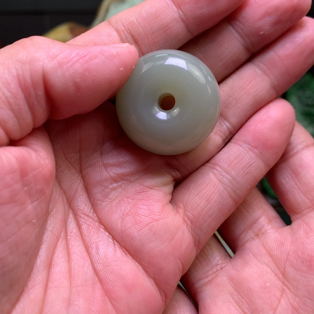 和田玉和田玉吊坠未镶嵌未镶嵌