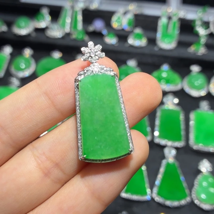 翡翠18K金镶嵌吊坠(不含链)翡翠