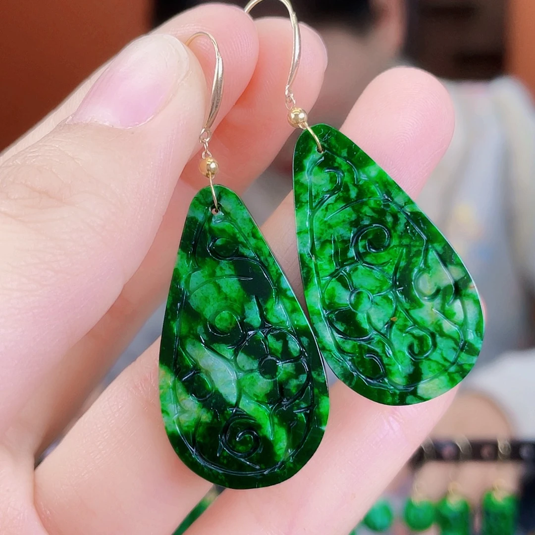 翡翠18K金镶嵌耳饰