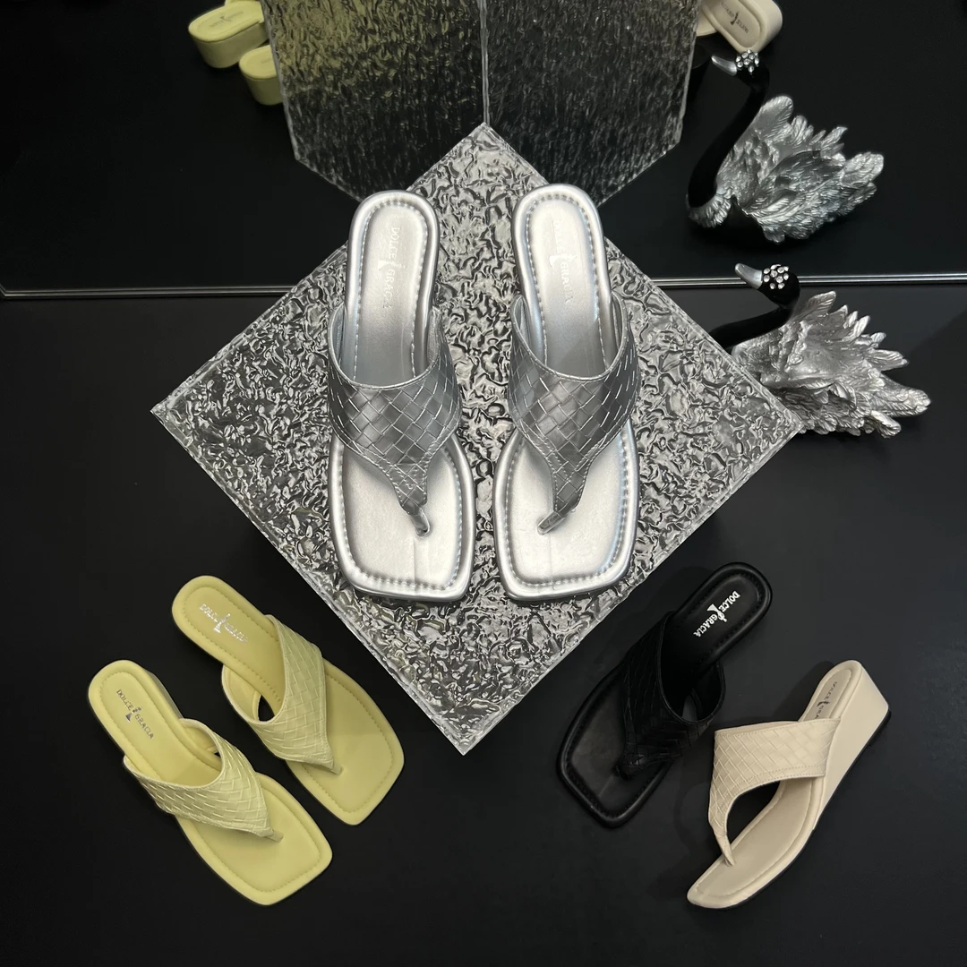 夏季纯色圆头平底浅口日常一字拖外穿凉鞋复古休闲凉拖鞋防滑