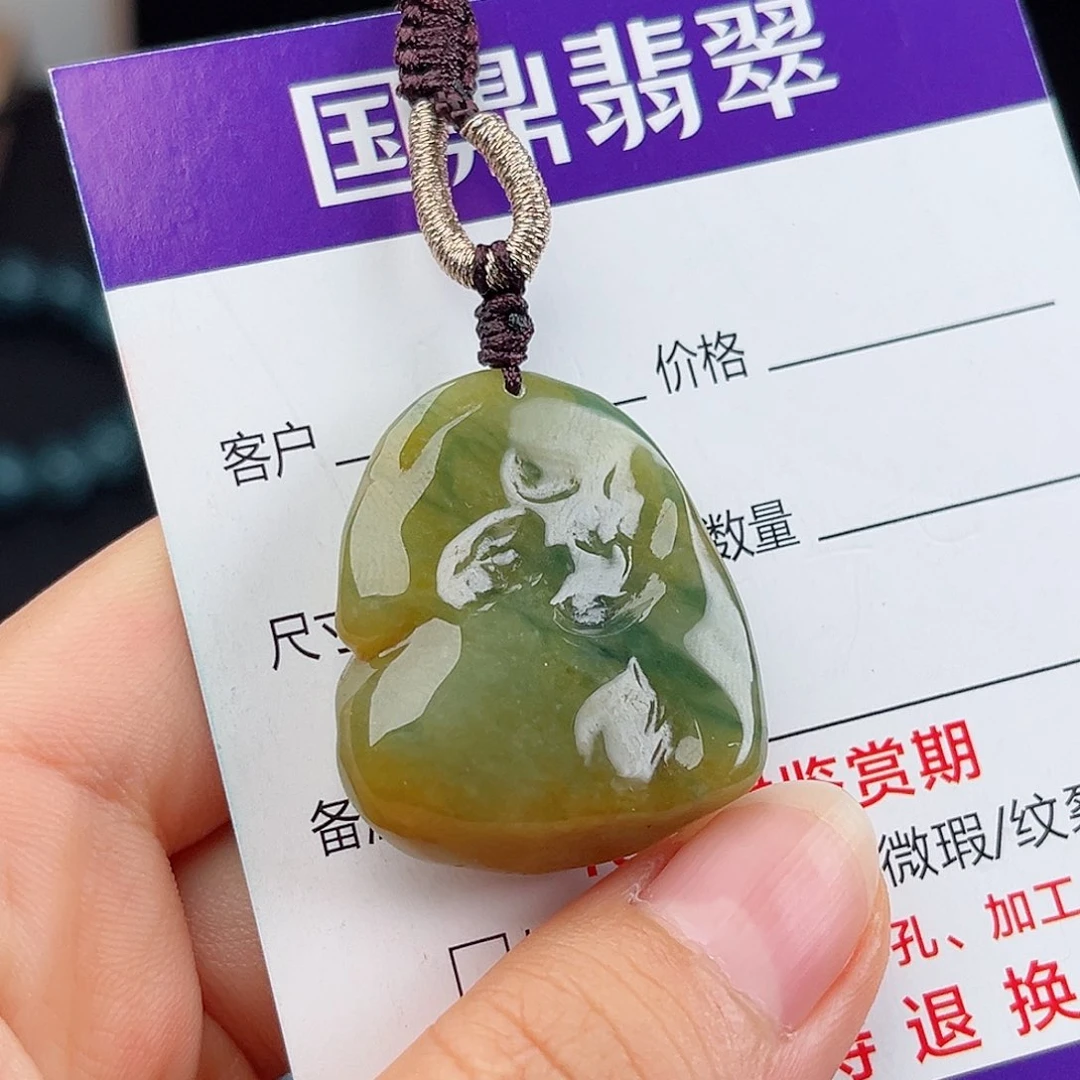 翡翠未镶嵌颈饰翡翠