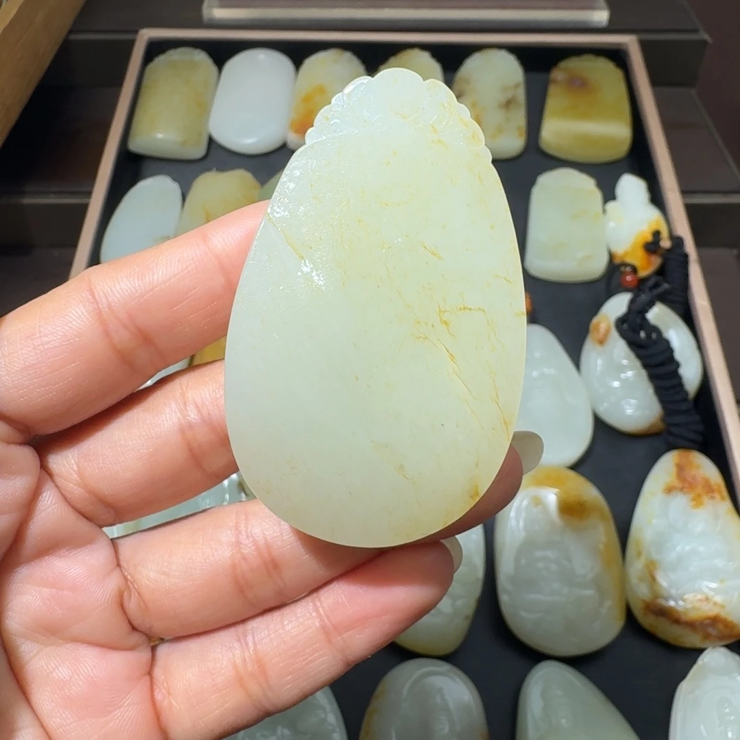 和田玉未镶嵌吊坠(不含链)