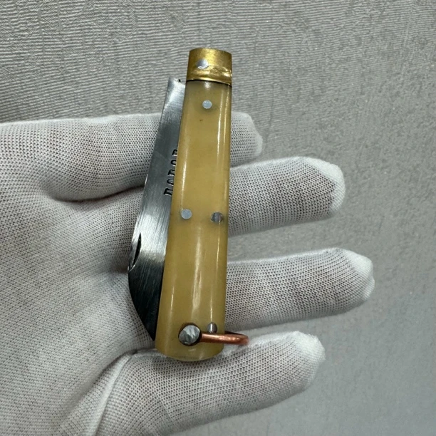 手工制作牛角柄折叠小刀