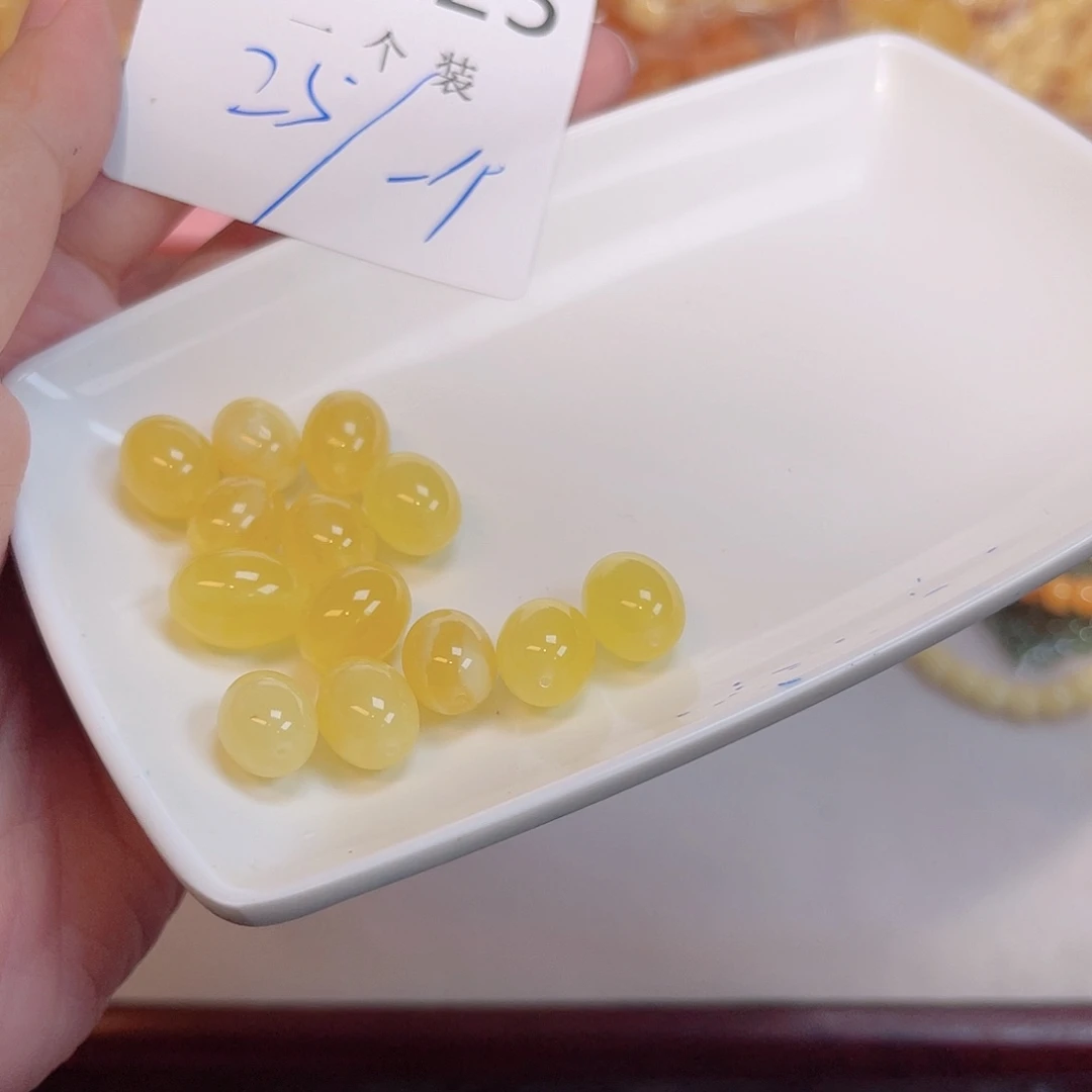 未镶嵌珠宝半成品水晶225 。