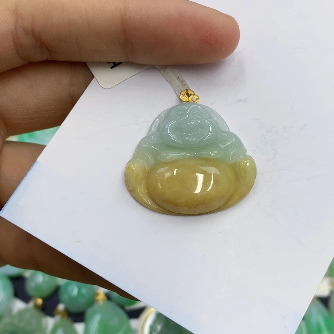 翡翠18K金镶嵌颈饰翡翠