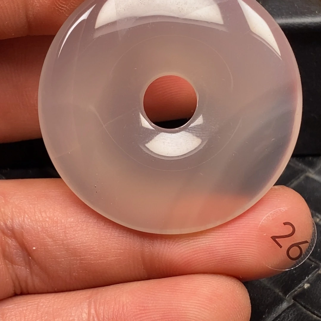 用***2玛瑙/玉髓未镶嵌颈饰挂件