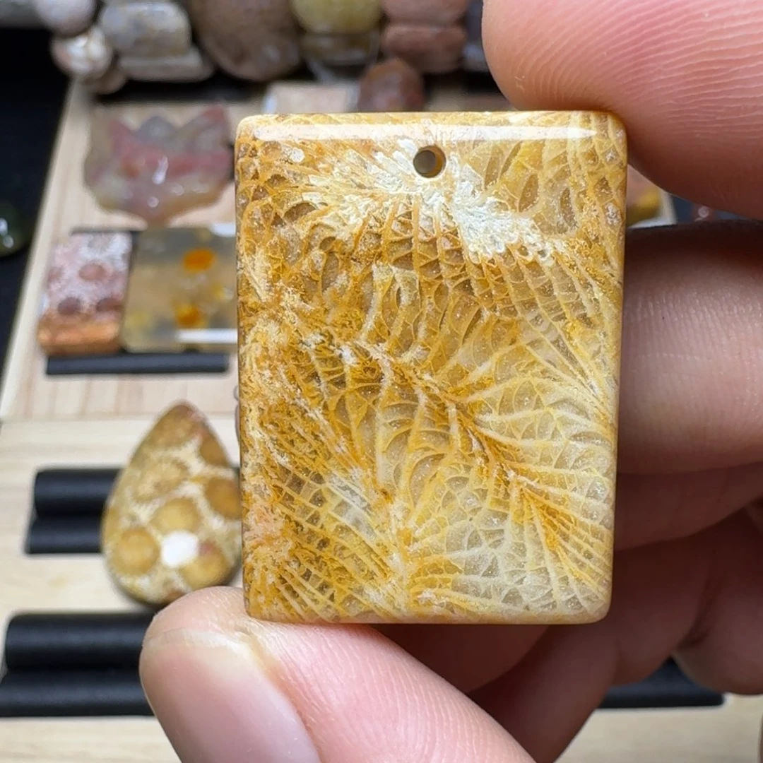 硅化玉未镶嵌纯天然色有机玉石保真色