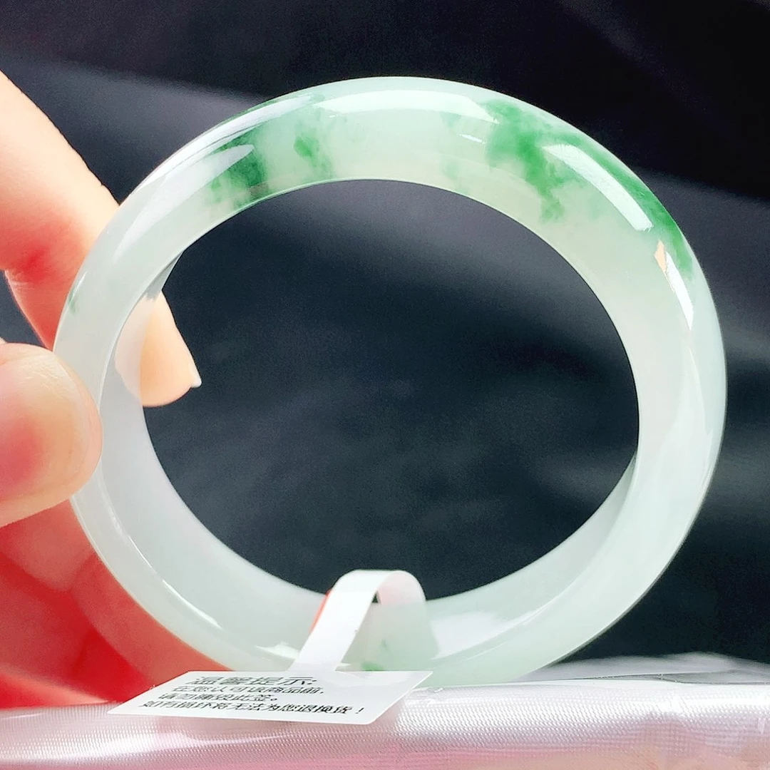 未镶嵌手镯（贵妃镯）翡翠55贵妃